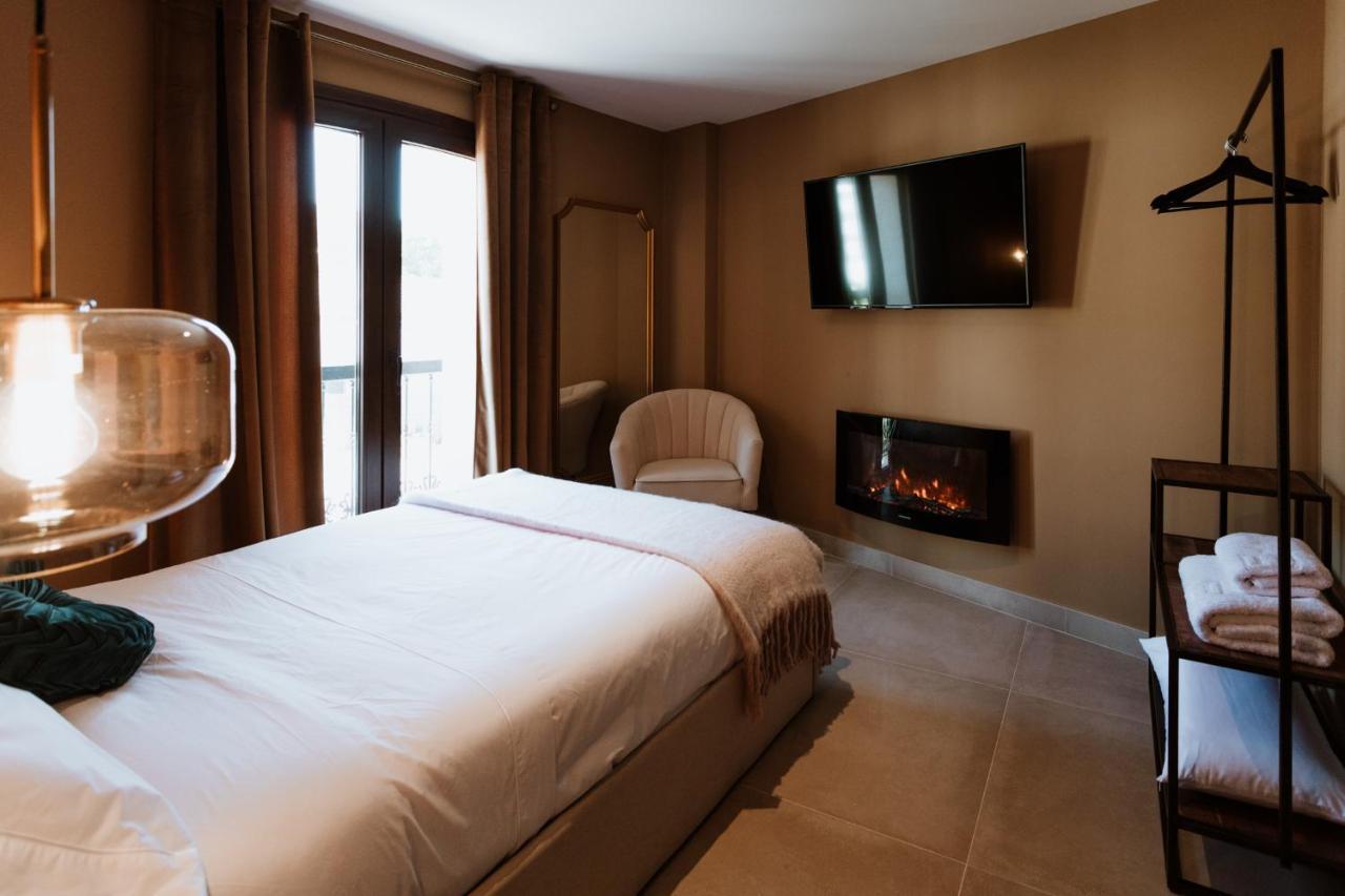 Apartamentos Boutique Heritage San Martin De Trevejo Luaran gambar
