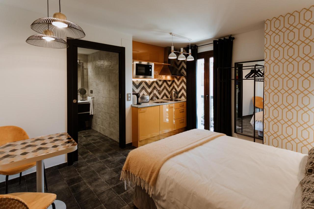 Apartamentos Boutique Heritage San Martin De Trevejo Luaran gambar
