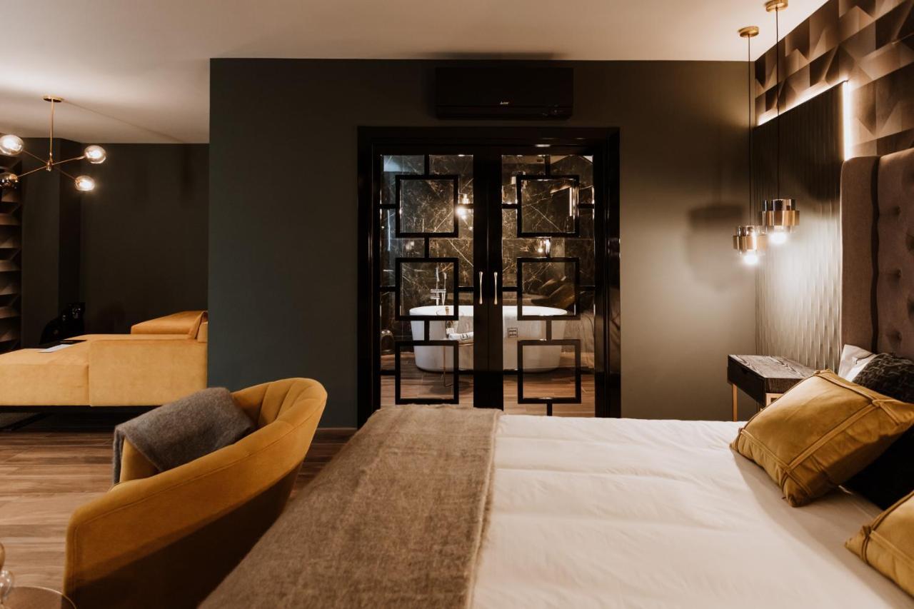 Apartamentos Boutique Heritage San Martin De Trevejo Luaran gambar